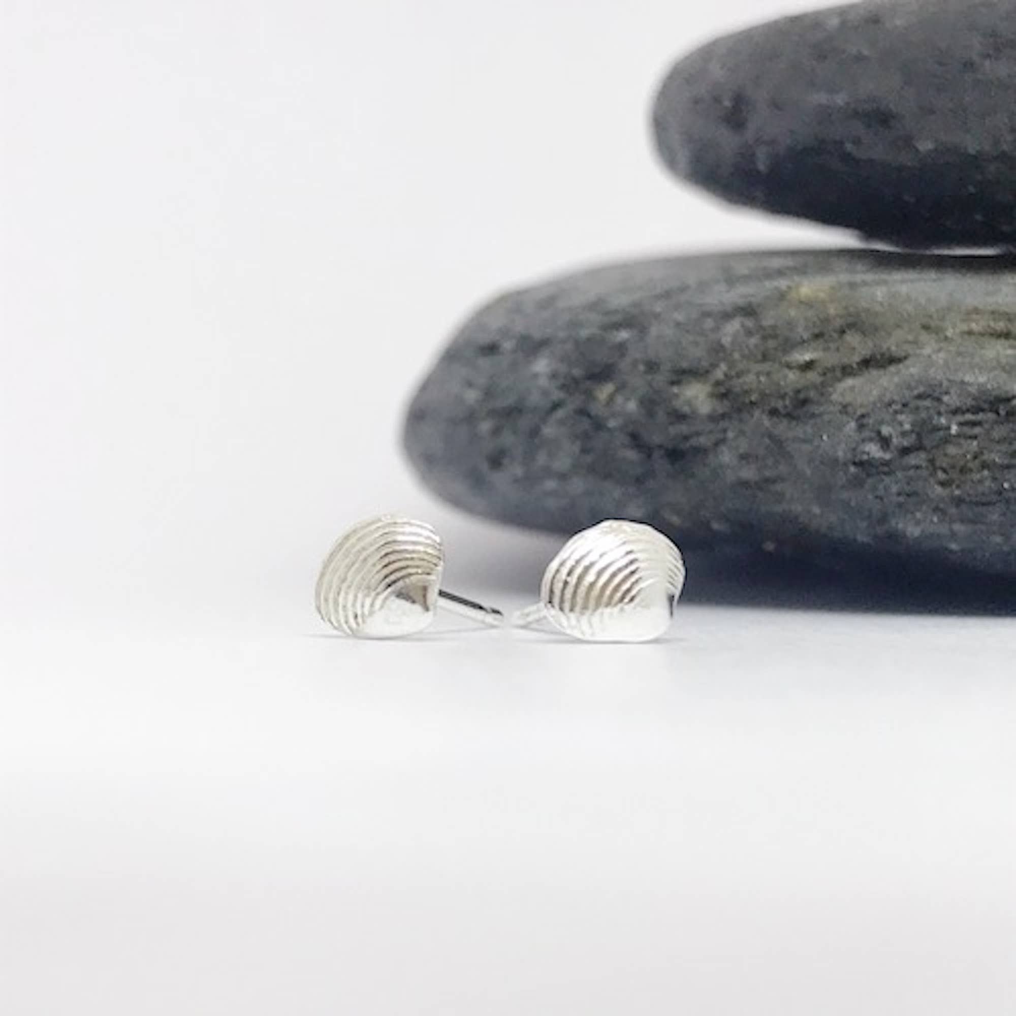 the ticketyboo coo – wholesale Stud/post earrings – Silver Scottish Clam Shell Earrings