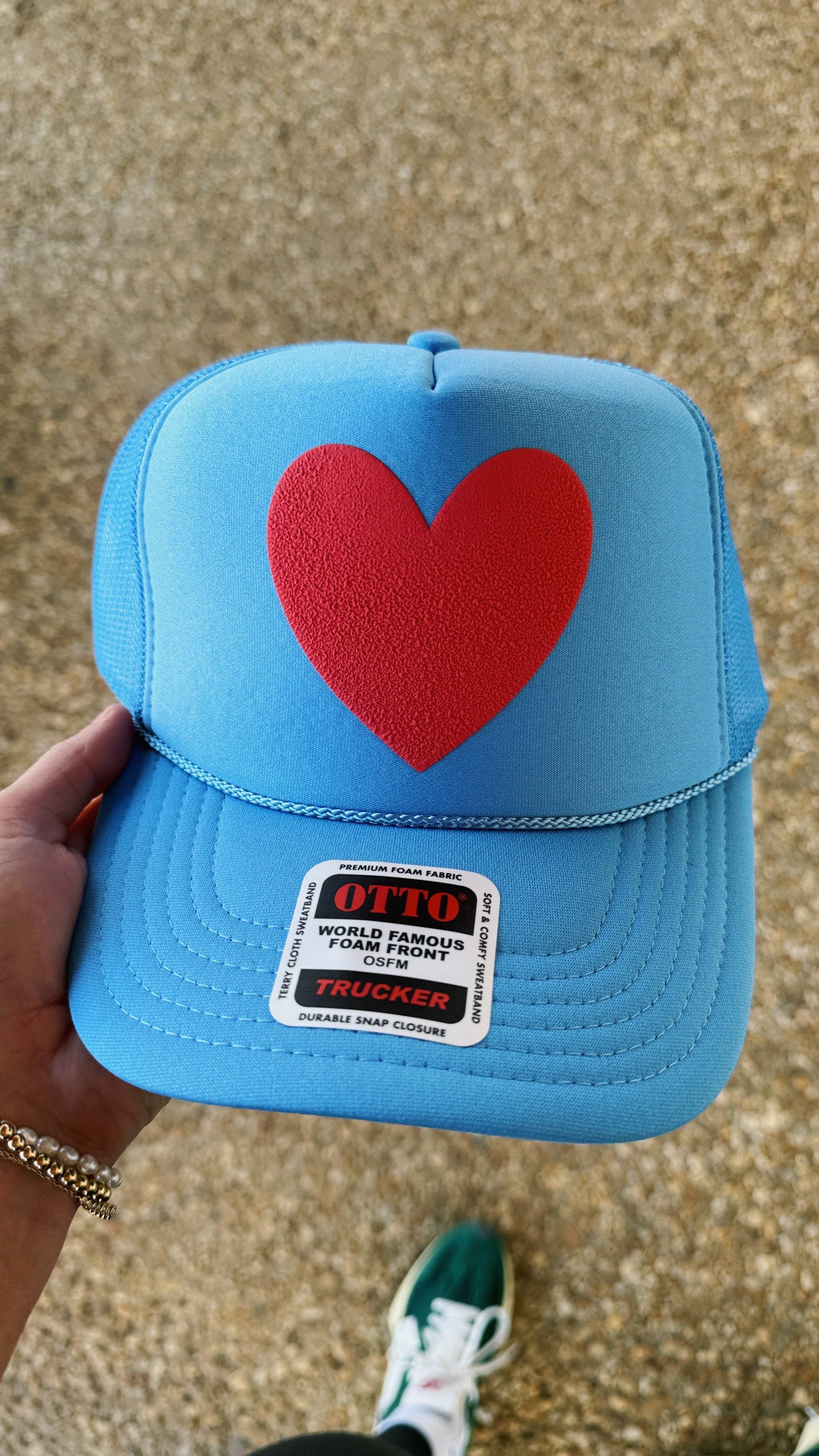 La Fête Goods - Wholesale Trucker Hat - Women's - Happy Heart Trucker Hat4