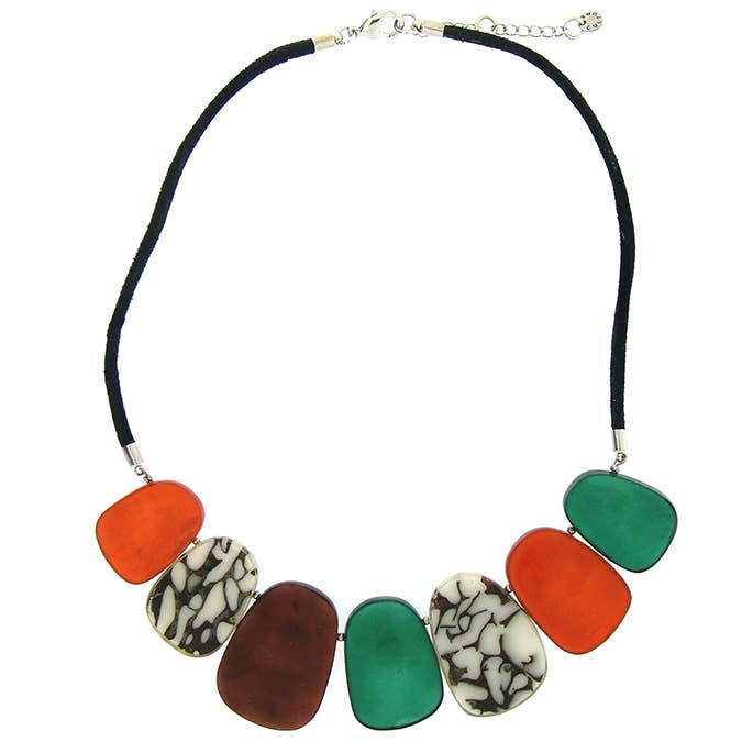 halsband i skal i harts för wholesale av Culture Mix