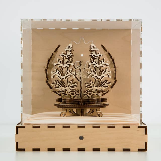 Demonstration model Flower with built engine for wholesale by Ukrainian bridge