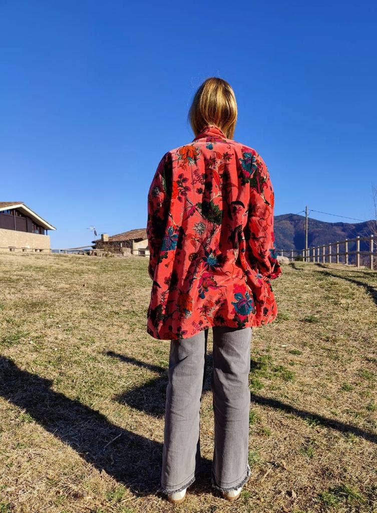 Sanjanaandme - Wholesale Kimono - Women's - Velvet Kimono Short2