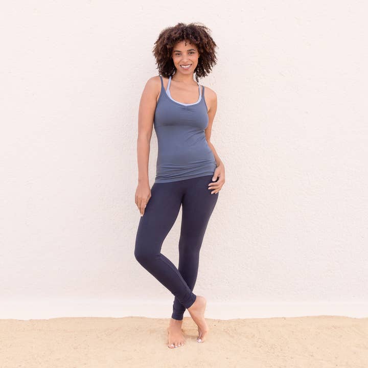 Top a doppio strato Sofia a tinta unita, piccolo arricciamento sul décolleté. per la vendita all'ingrosso da parte di Jaya