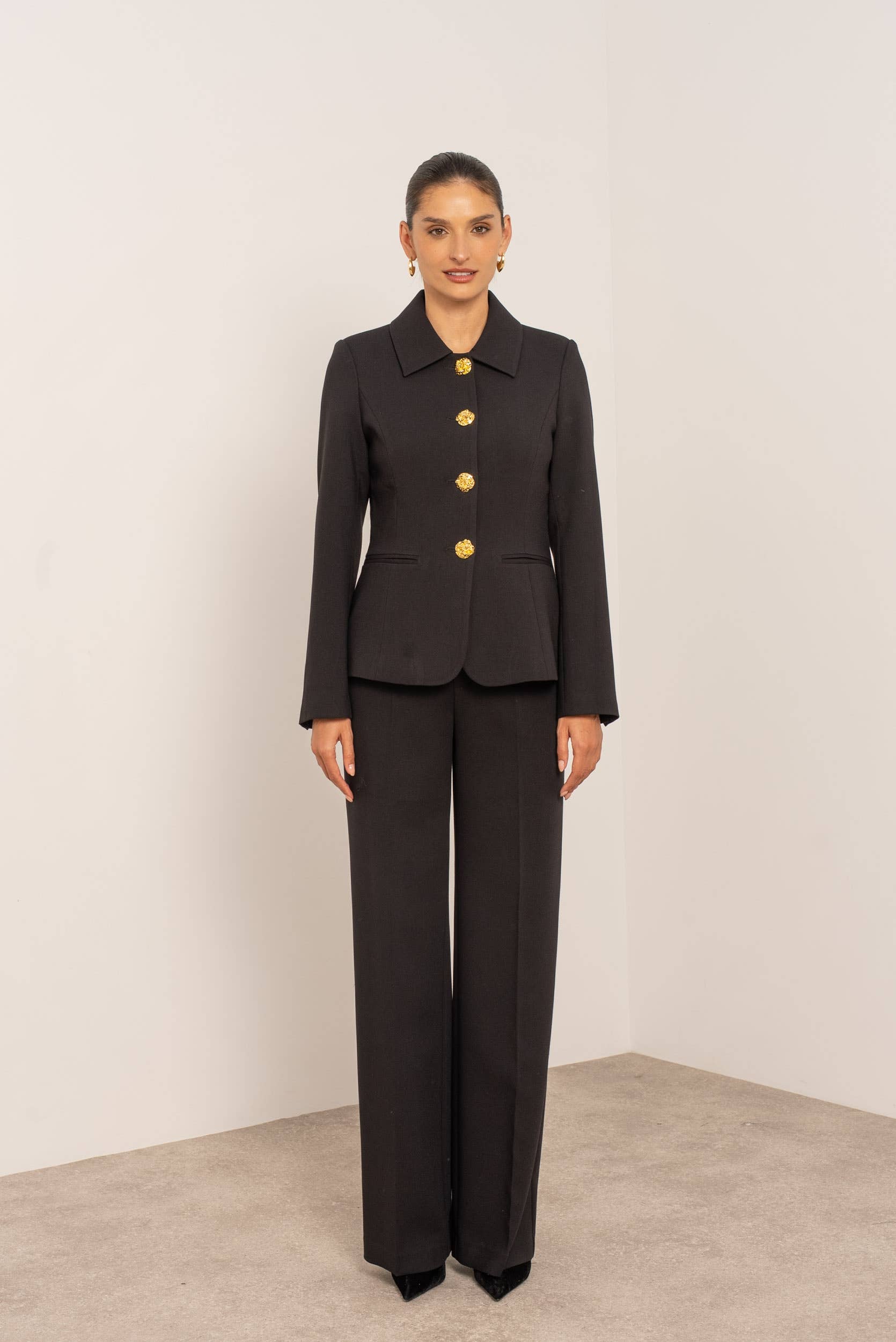 Attentif Paris - Wholesale Jacket - Women's - [Aura] Fitted jacket with shirt collar and gold buttons6