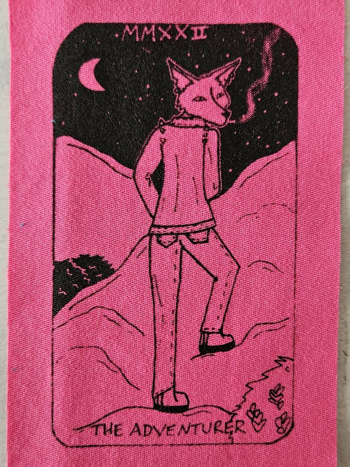 Den eventyrlystne tarot-inspirerede skærmtrykte patch for engroshandel hos Zeppy Stardust Studios