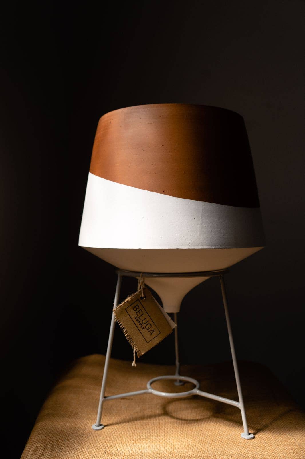 Beluga Supply Company - Wholesale Plant Pot - Terra Cotta Planter Pot w/ Metal Stand (Large)1