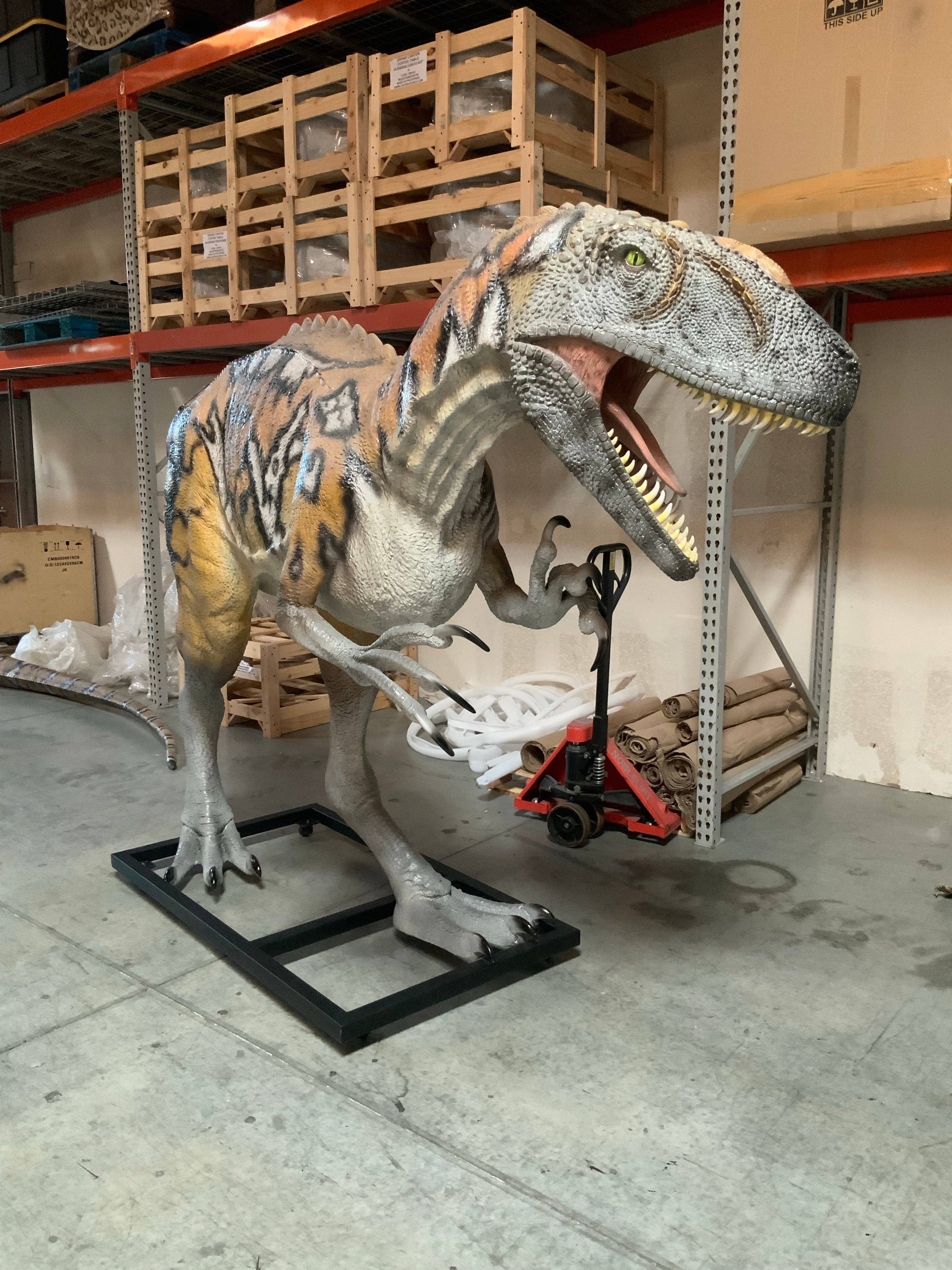 LM Treasures - Wholesale Figurine Toy - Kids - Australovenator Dinosaur Life Size Statue8