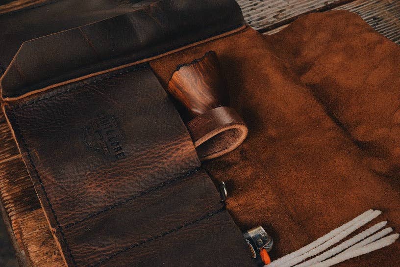 Craft and Lore - Wholesale Humidor/Cigar Accessory - Rustic Leather Pipe Roll11
