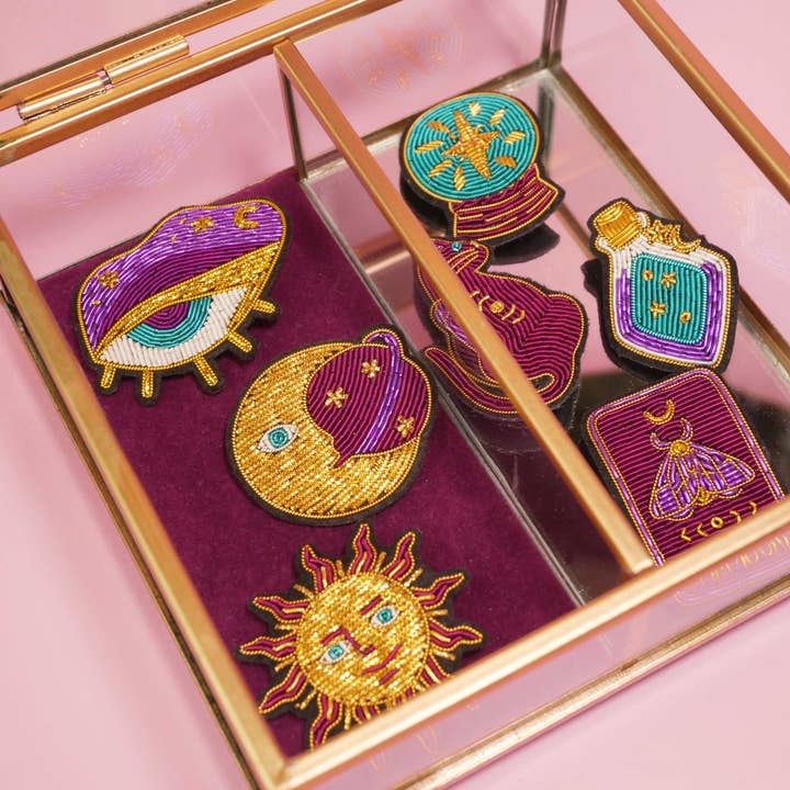 MALICIEUSE - Venta al por mayor Broches - Broche Ojo Mágico Hecho a Mano Bordado Canutillo - Místico