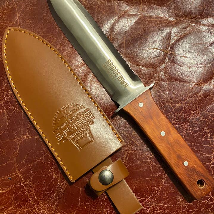 Bridgetown Garden Tools® - Vente Outil de jardinage - Hori Hori Hori en acier inoxydable avec manche en bois de rose et étui en cuir2