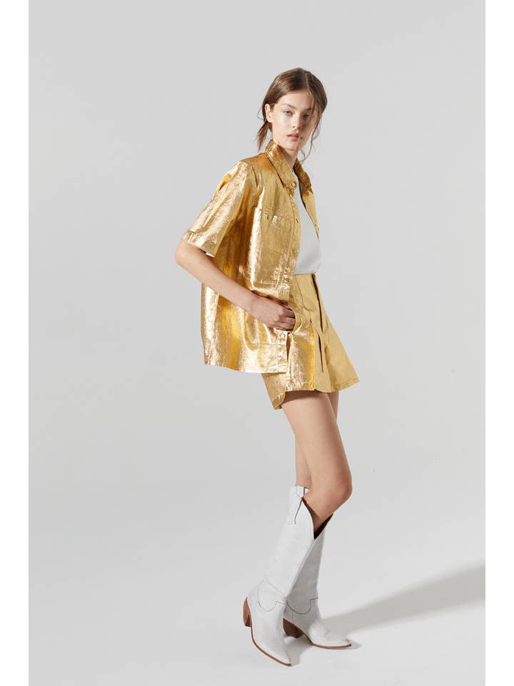 Guld Frida Metallic Hør Shorts - Guld for engroshandel på Faire7