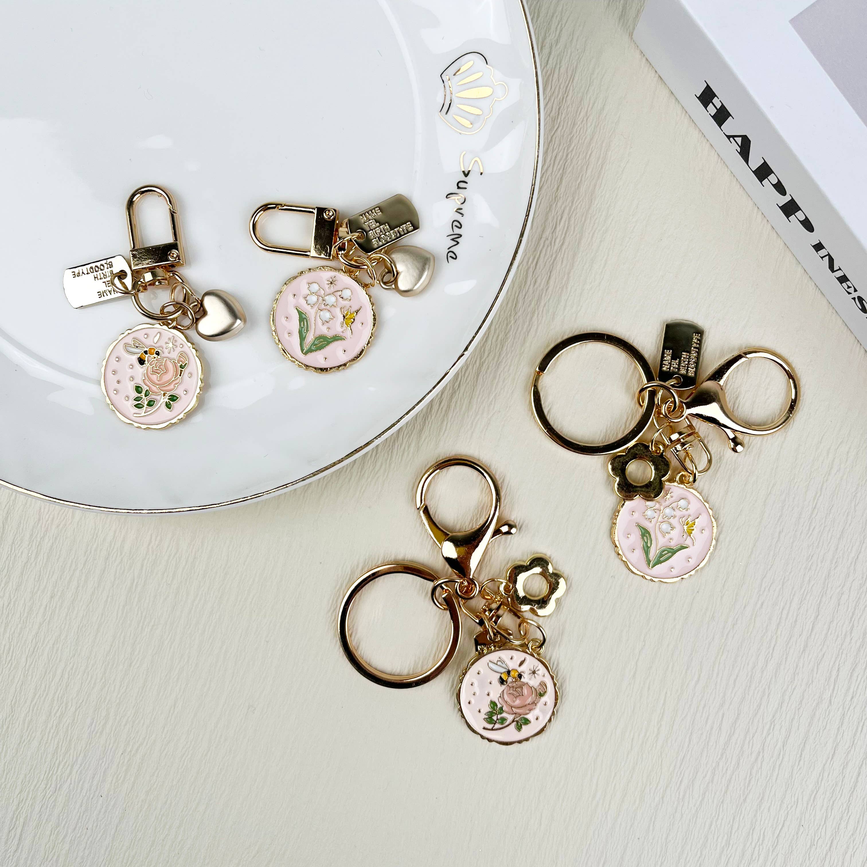 SoapElenGlen – Großhandel Schlüsselanhänger – Damen – Maiglöckchen Schlüsselanhänger mit rosafarbenem Anhänger12