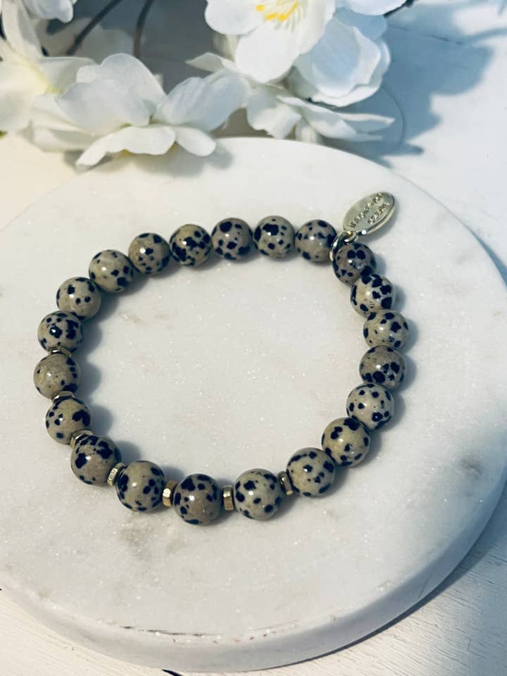 Bracelet empilable en jaspe de Dalmatie pour la vente par Inspiration Beads