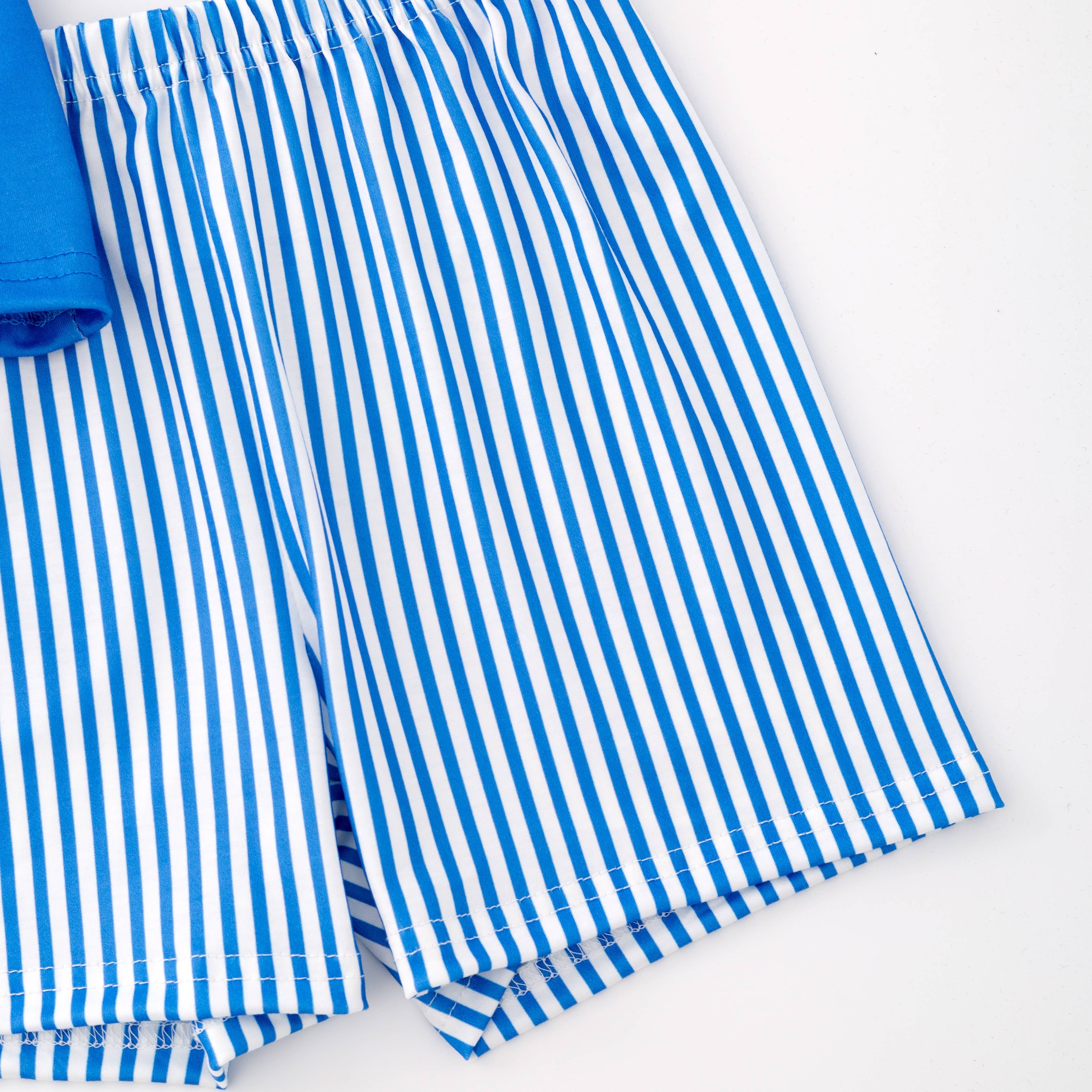 Auraquise - Vente Ensemble haut et short – enfant - Ensemble court à rayures bleues personnalisé avec nom pour garçons, été, smocké.3