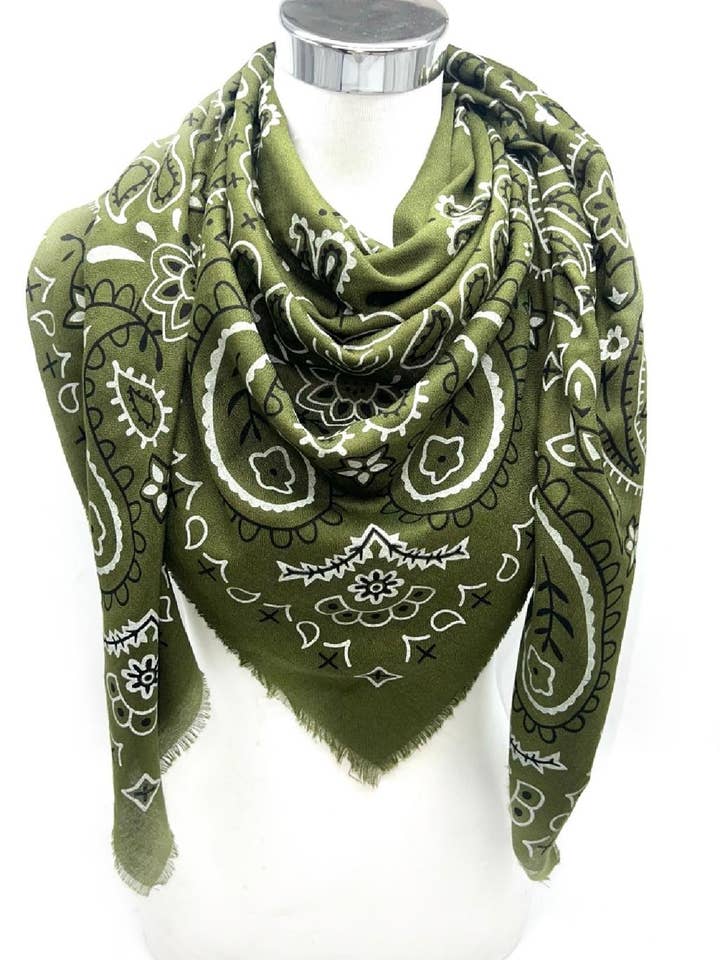 Bandana-mønstret tørklæde for engroshandel hos LINETA