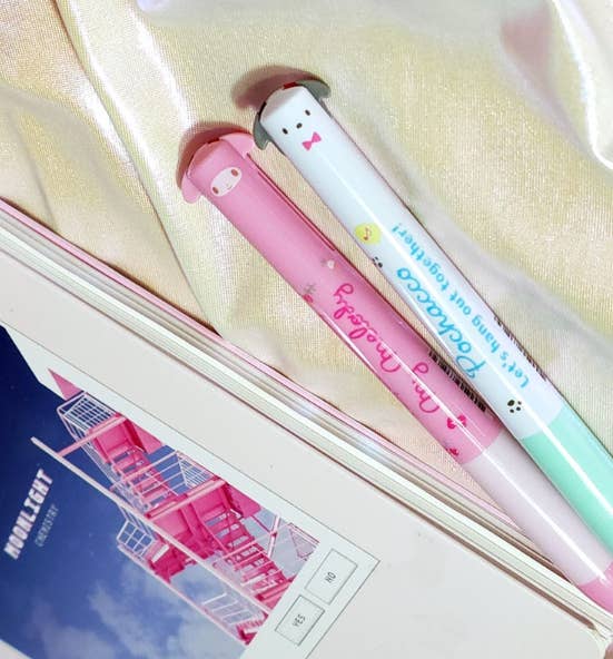 K-Wonderland - Wholesale Pen - Sanrio Pop-Up Ear Cap Pen – 0.5mm Black & Red Ink3