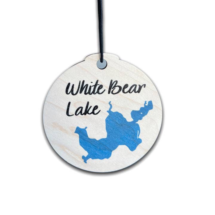 White Bear Lake Ornament voor wholesale door Sticks & Doodles