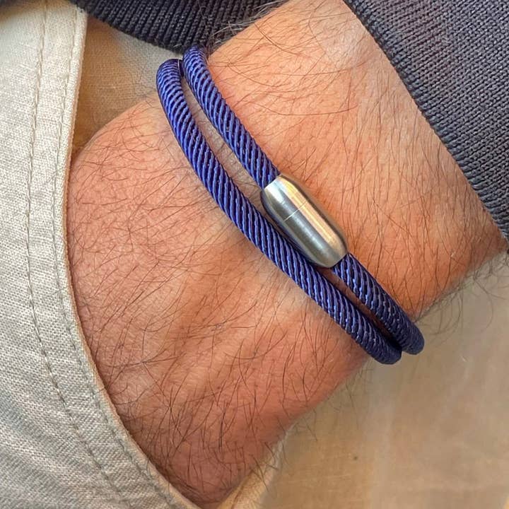 “Lamezia” and other Purchase Wholesale vendedores productos limpieza. Free Returns & Net 60 Terms on Faire trending on Faire.