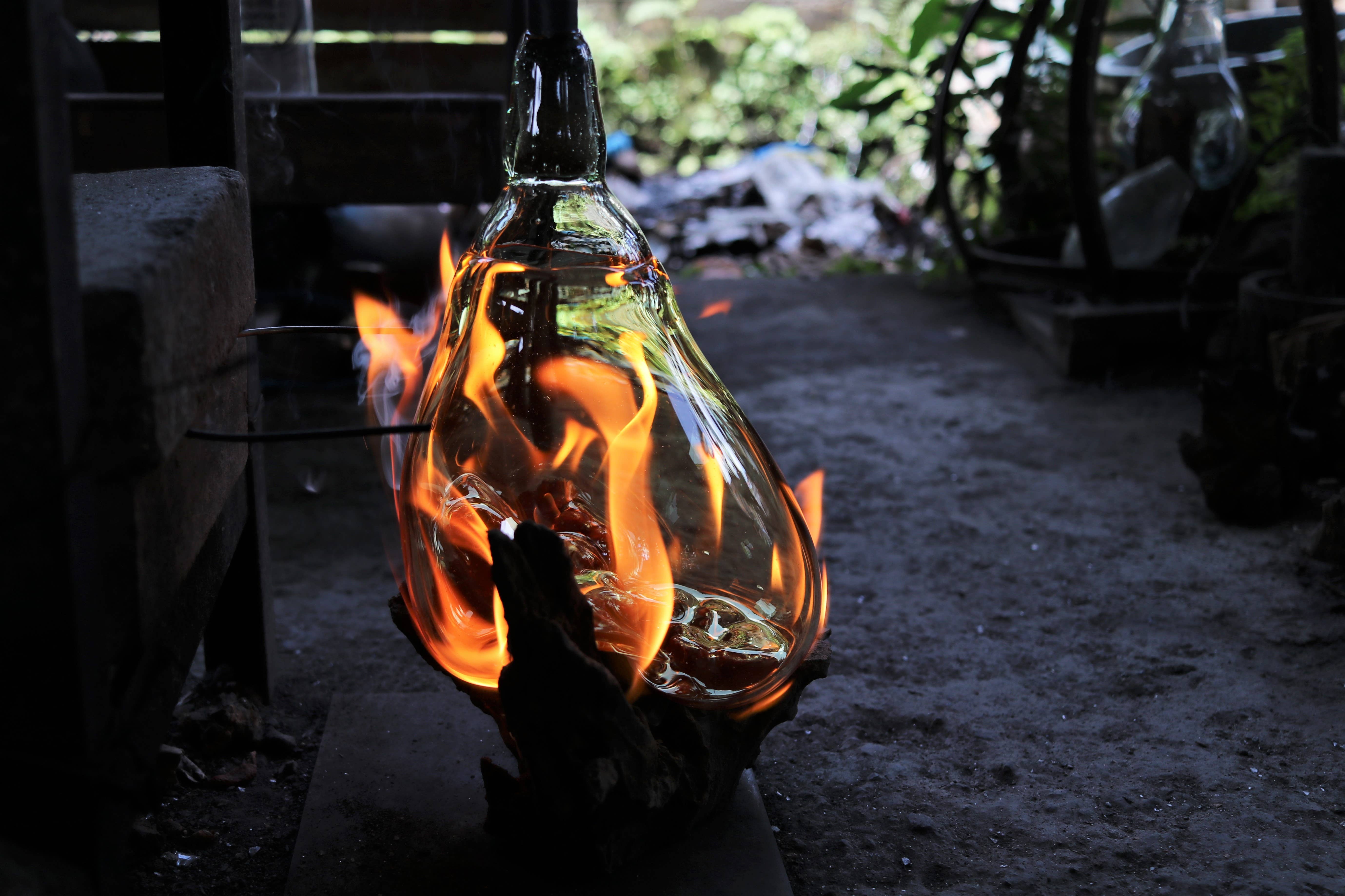 Cohasset Gifts - Vente Vases - Vase en verre soufflé et bois - environ 25 cm de hauteur7