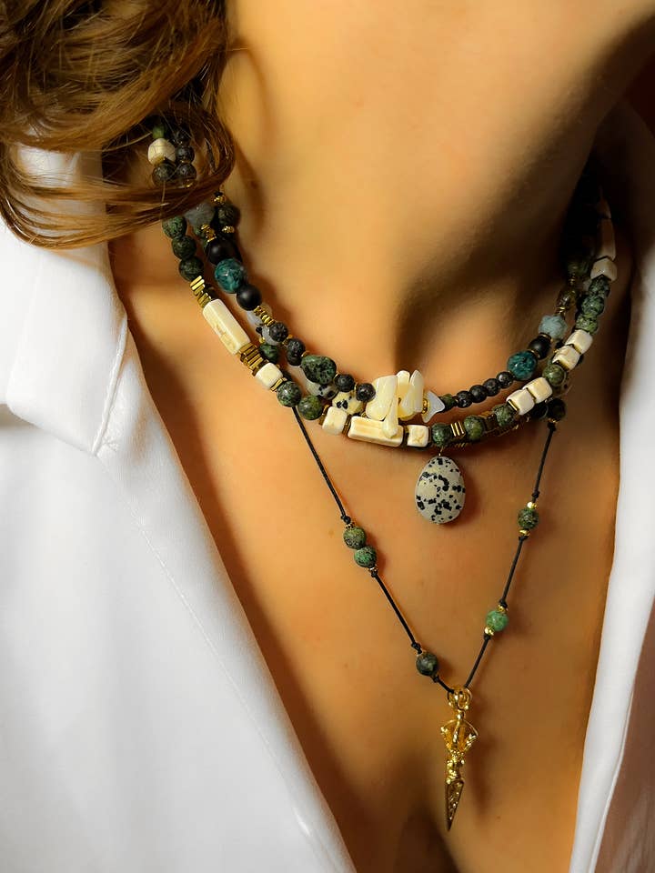 Collana Taha con pietre semi-preziose e ematite placcata oro per la vendita all'ingrosso da parte di Ravage