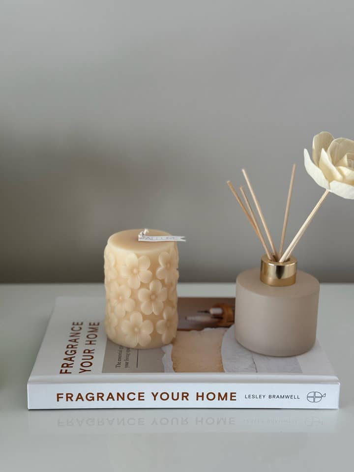 Blomsterprint Blomsterlys for engroshandel hos Allure Wax Works