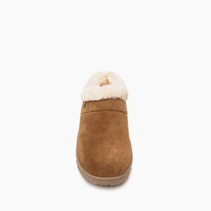 Minnetonka - Wholesale Slippers - Women's - Women's Emerson Water Resitant Suede Cozy Lined Clog Shoe3