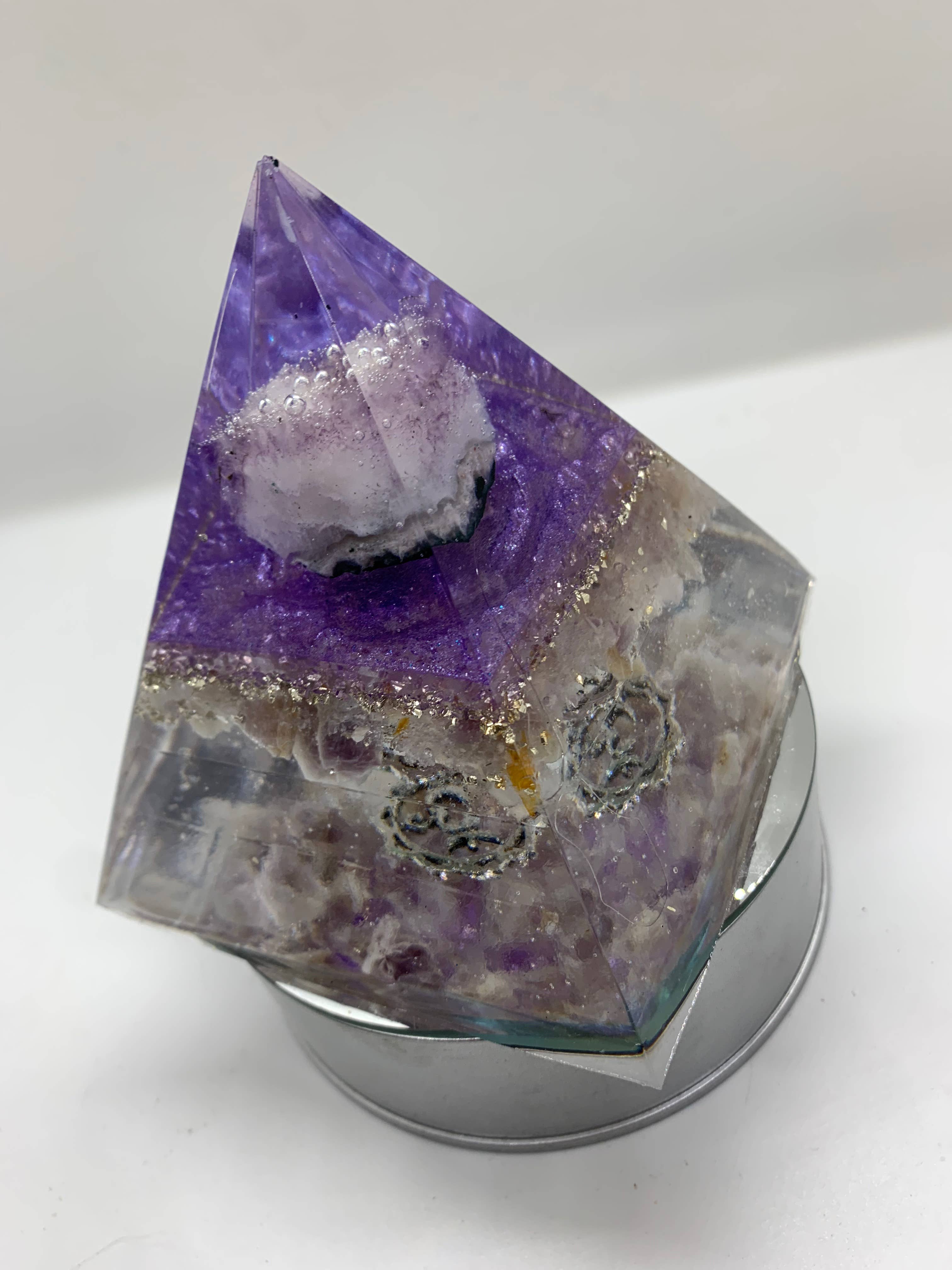 Orgonics by Driftwood Works Inc - Wholesale Spiritual Stone/Crystal - CHAKRA-SET OF 7 Orgones1