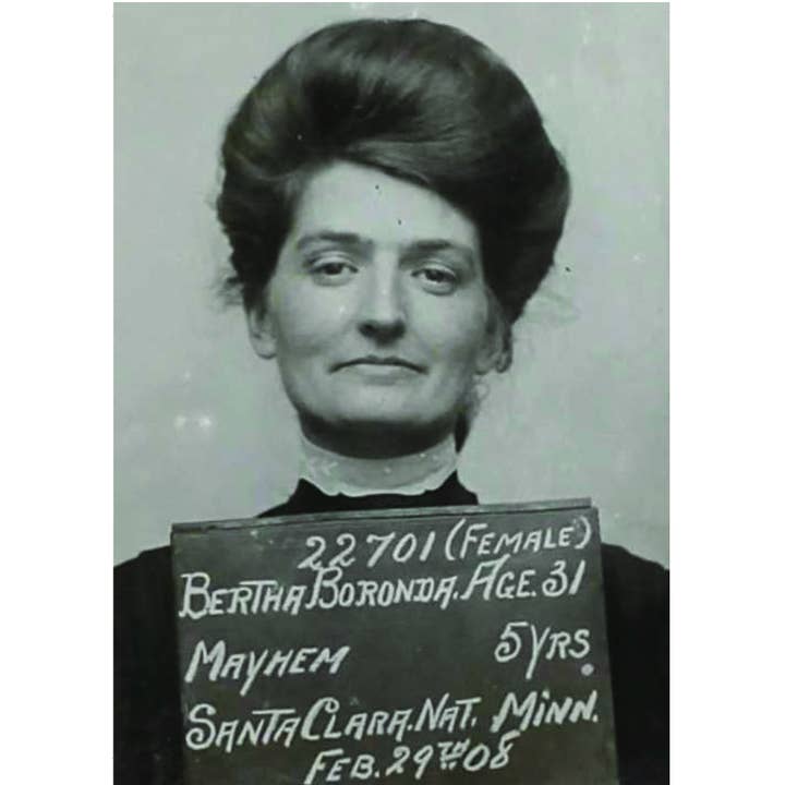 Big House Hälsningar, I Berthas försvar, hon lämnades... för wholesale av The 3 Sisters Design Co.