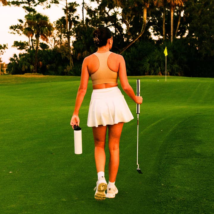 SIC Cups - Venta al por mayor Botellas de agua - Botella Deportiva SIC de 27 oz | Golf con Textura3