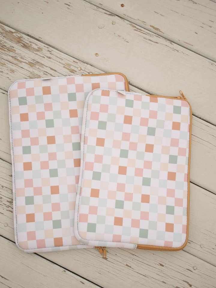 Custodie per laptop a scacchi pastello per la vendita all'ingrosso da parte di Ksea & Co