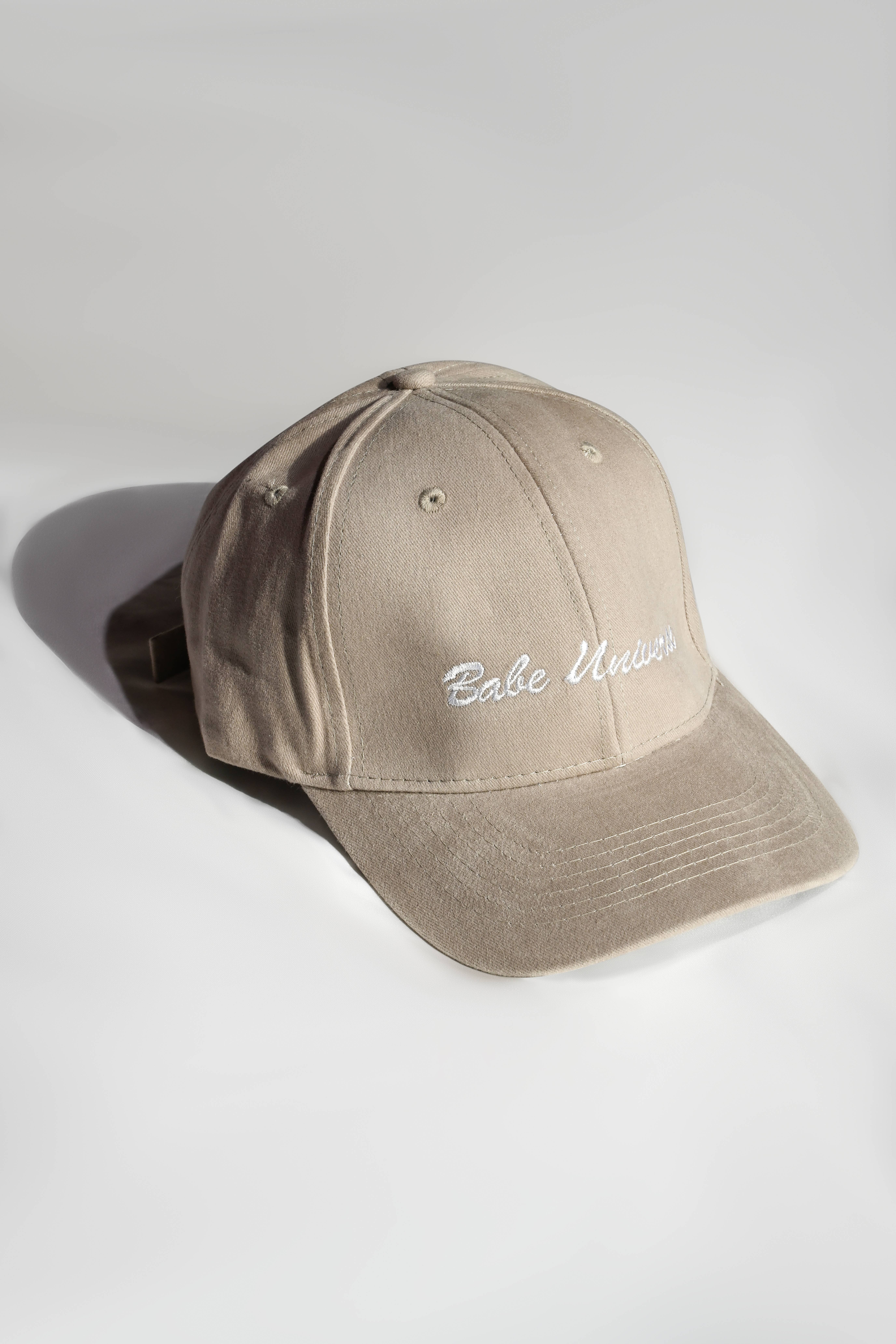 Babe Universe - Wholesale Baseball Cap - Women's - Babe Universe Stylish Cap1