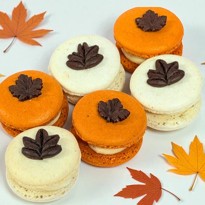 macaron centrale - Wholesale Cookie - Chocolate Leaf Charm Macarons (6-Pack)3
