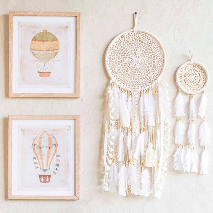 Ensemble Cream Dreamcatcher pour une maison sereine, taille S et M pour la vente par MANIK