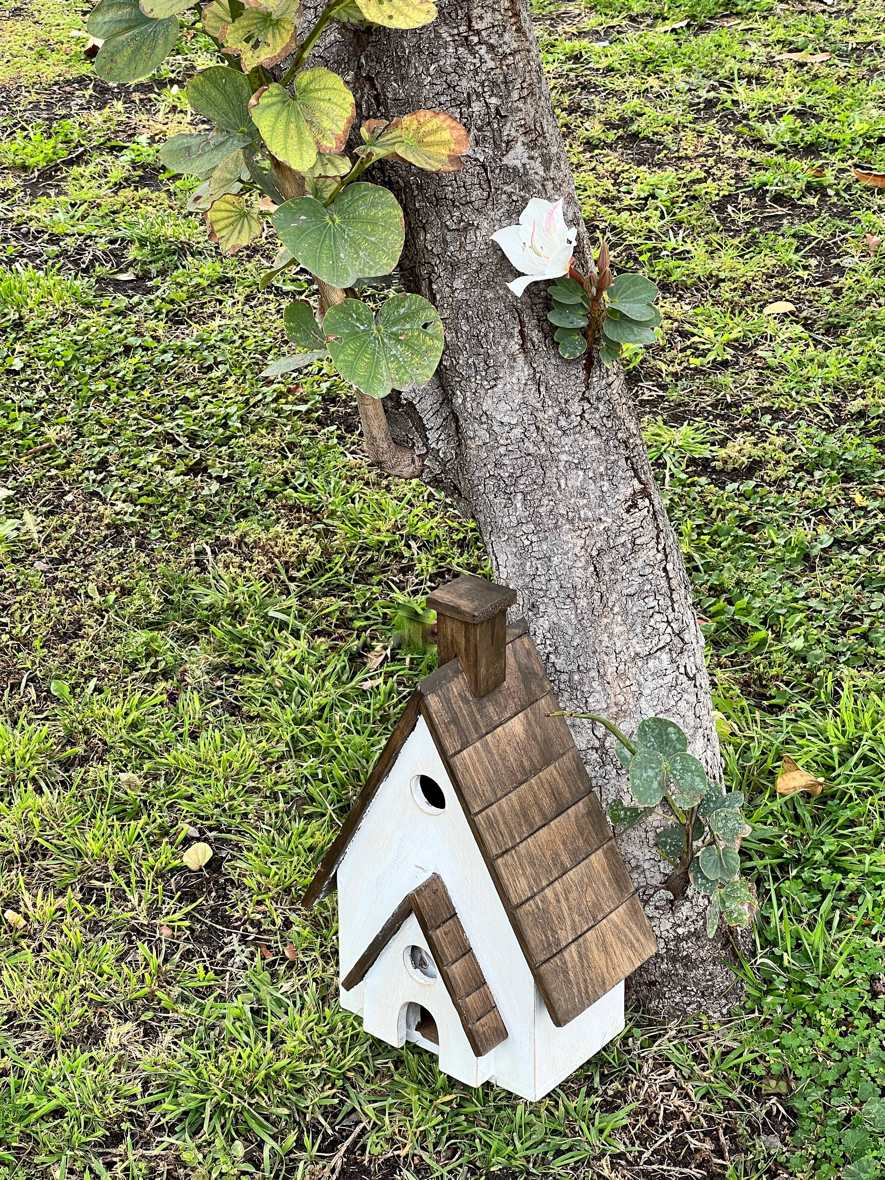 The Welcome Sign - Wholesale Bird House - Farmhouse Birdhouse1