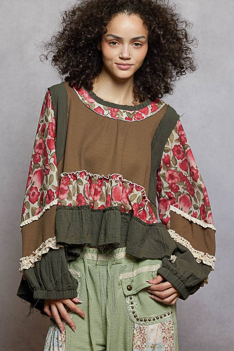 Pol Clothing - Wholesale Blouse - Women's - Round Neck Lace Trim Ruffle Hem Thermal Top0