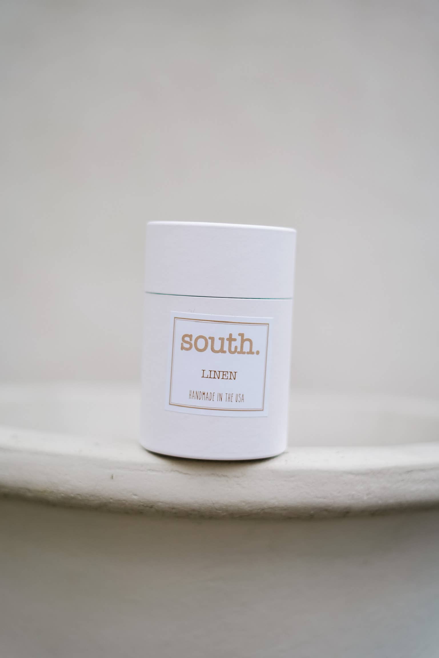 The South Candle - Wholesale Jar/Filled Candle - Linen2