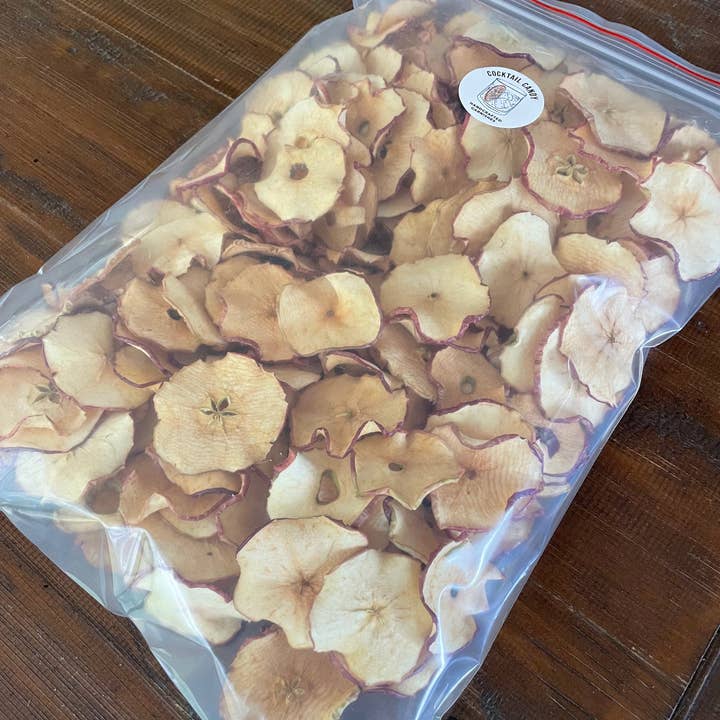 Cocktail Candy - Wholesale Dried/dehydrated fruit - Food Service Bag - Dehydrated Apples (Red Skin - Variety Varies)2
