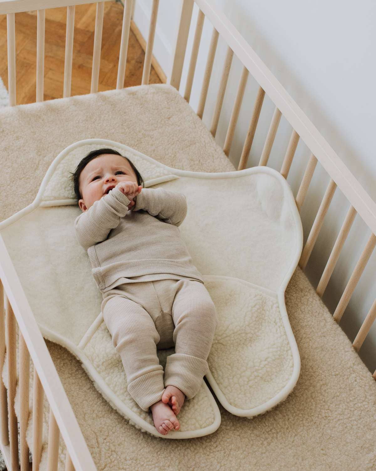 Kico Label - Wholesale Bedding Blanket - Kids & Baby - Baby wrap blanket with feet and hood - Merino wool3