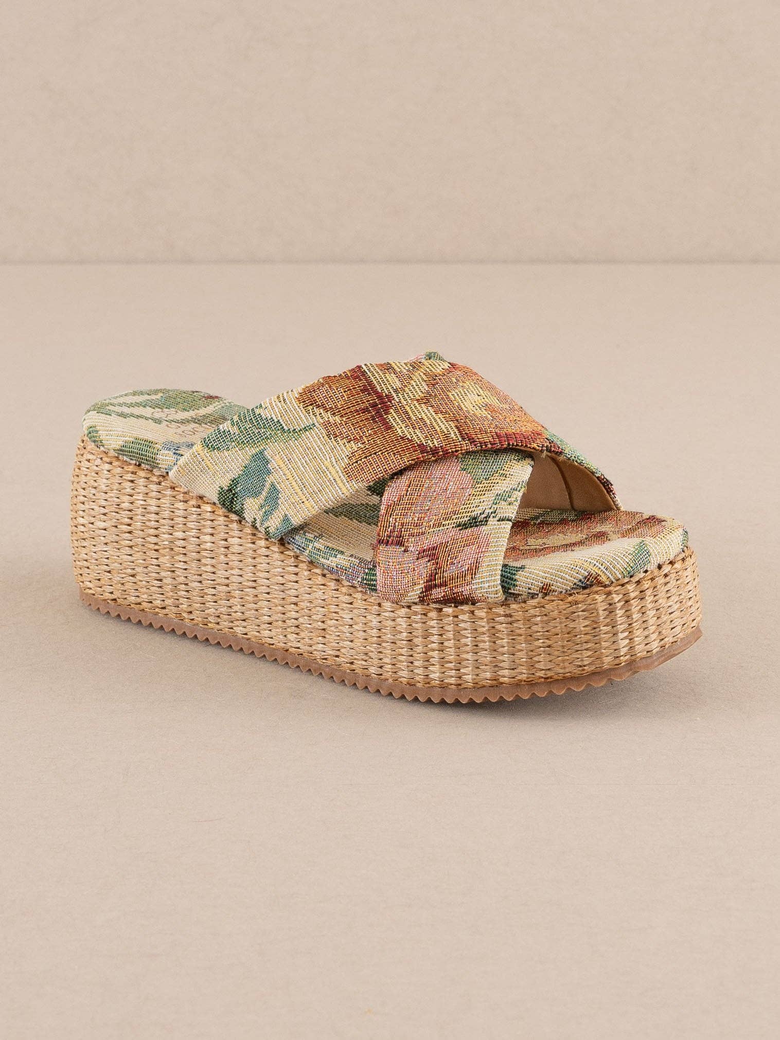 The Fresno | Floral Raffia Platform Sandal for wholesale on Faire4