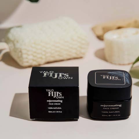Yalo Fiji - Wholesale Anti-aging moisturiser - Rejuvenating Face Cream1