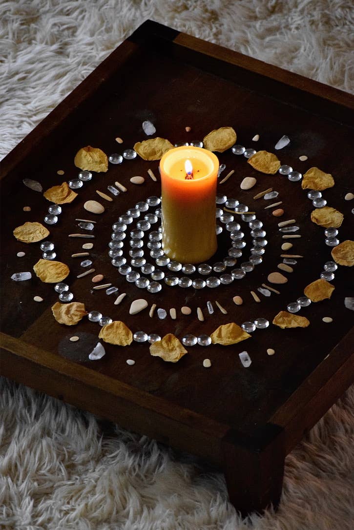 Buzz In The Hills – Großhandel Stumpenkerze – Stumpenkerze aus 100% Bienenwachs2