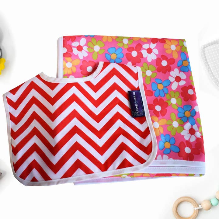 Saucy Red - Vrolijke set voor wholesale door Brass-n-Sassy