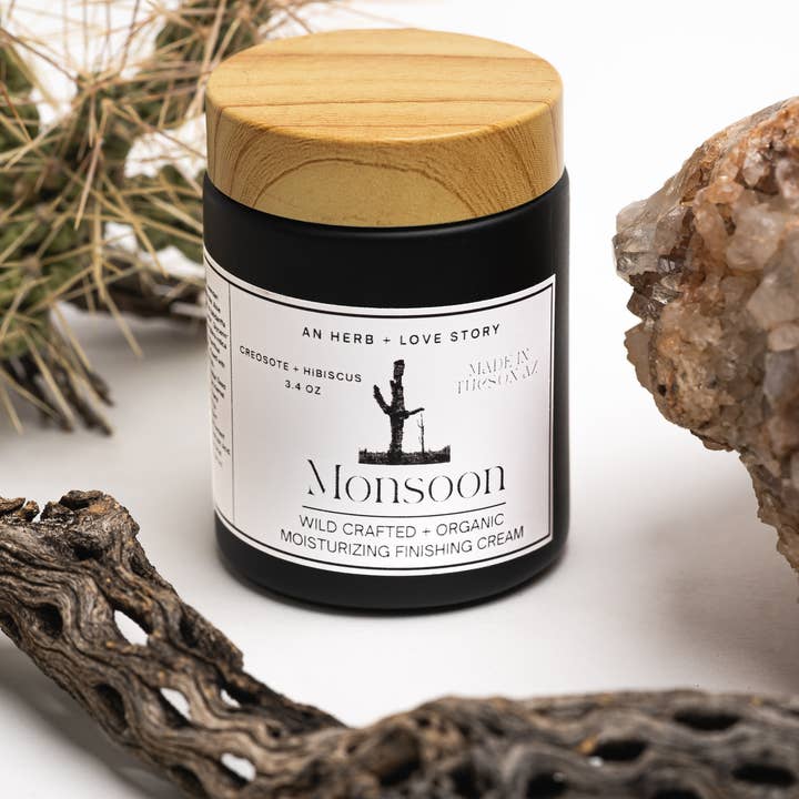 Crème de Finition Monsoon | Définition Légère + Lissage pour la vente par An Herb and Love Story