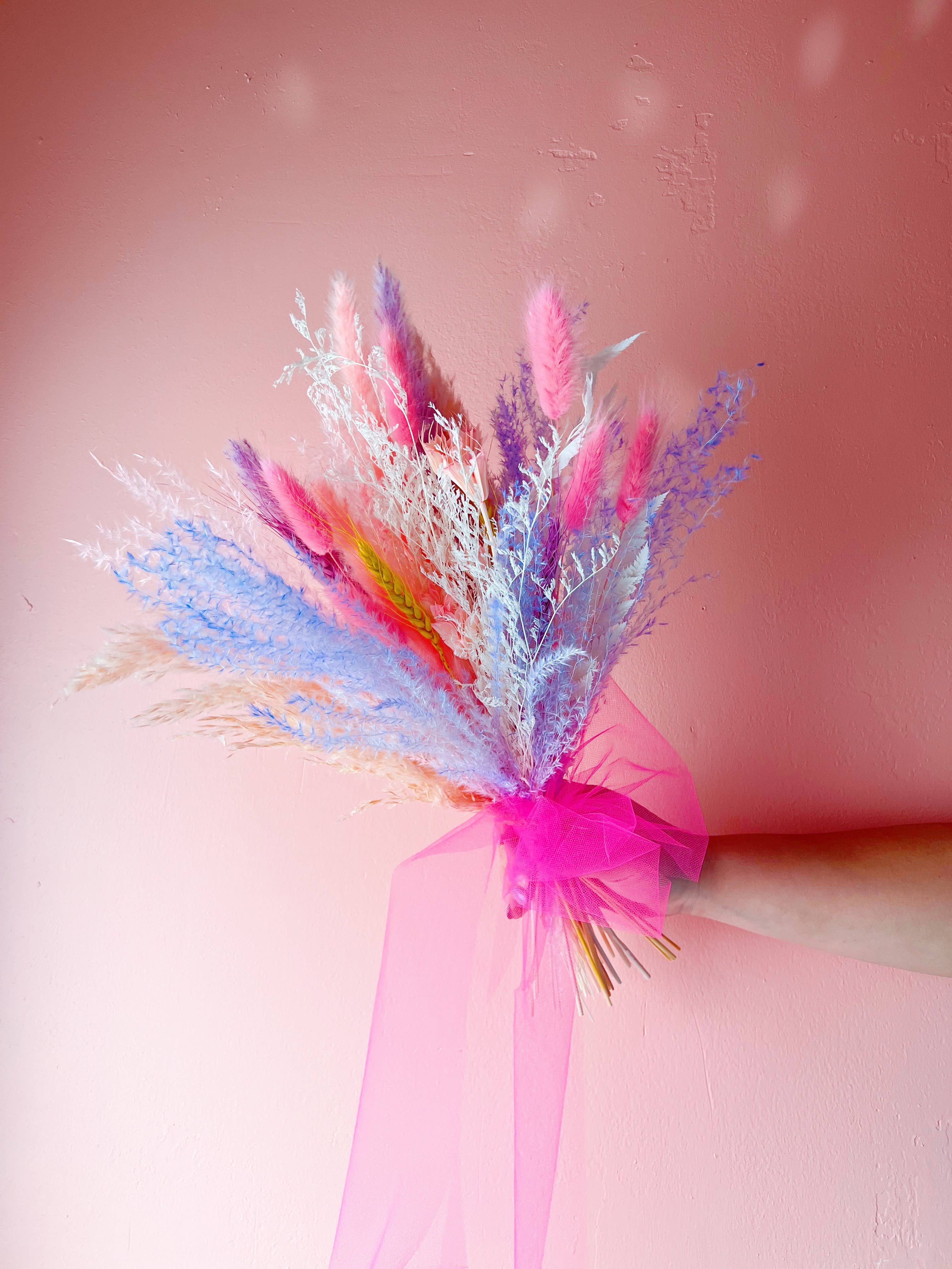 In Flower - Wholesale Dried/Pressed Flowers - In Flower Dried Floral Bouquet - Medium