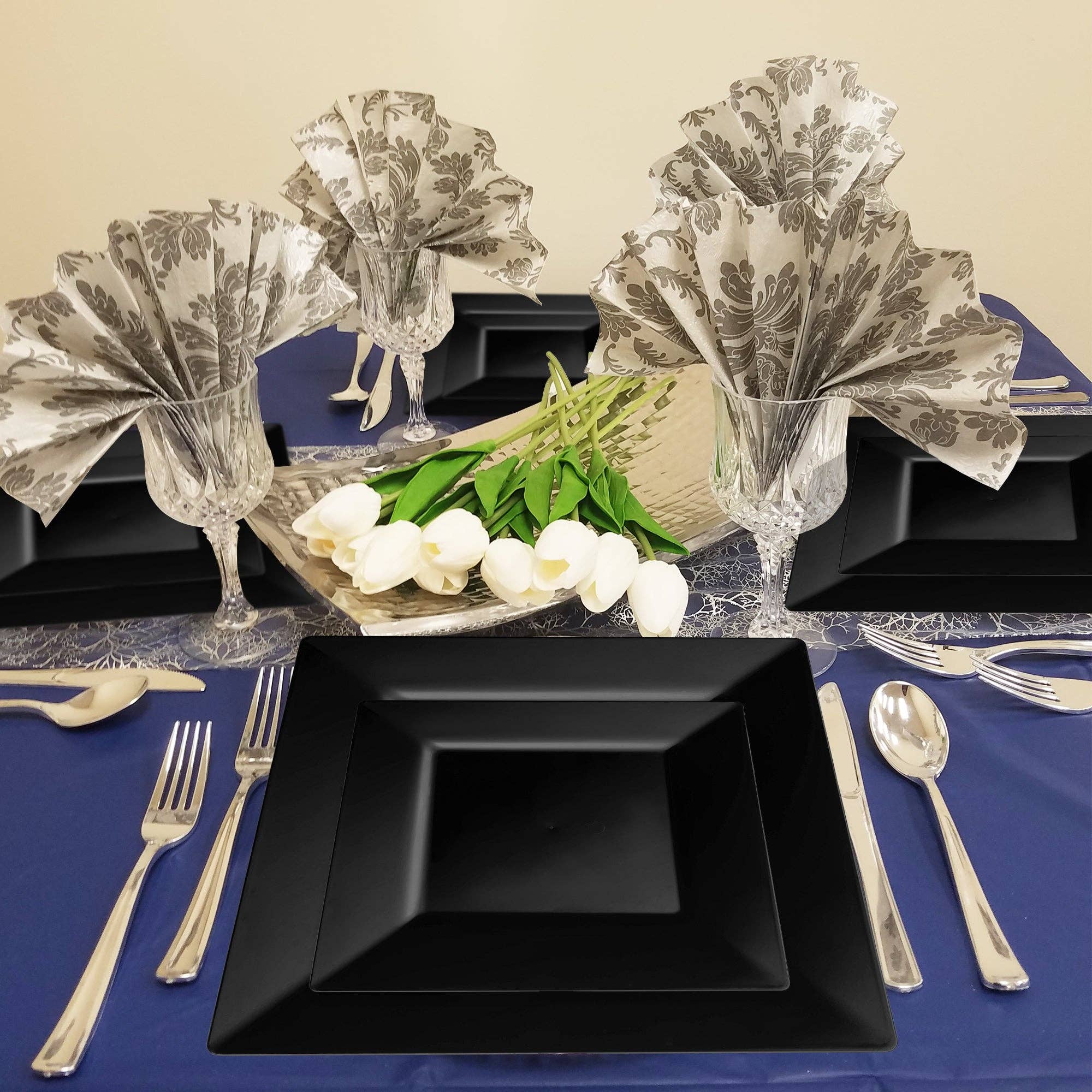 Smarty had a Party - Vendita all'ingrosso Piatti monouso - Piatti quadrati in plastica nera da 4,5" per pasticceria - 240 pz8