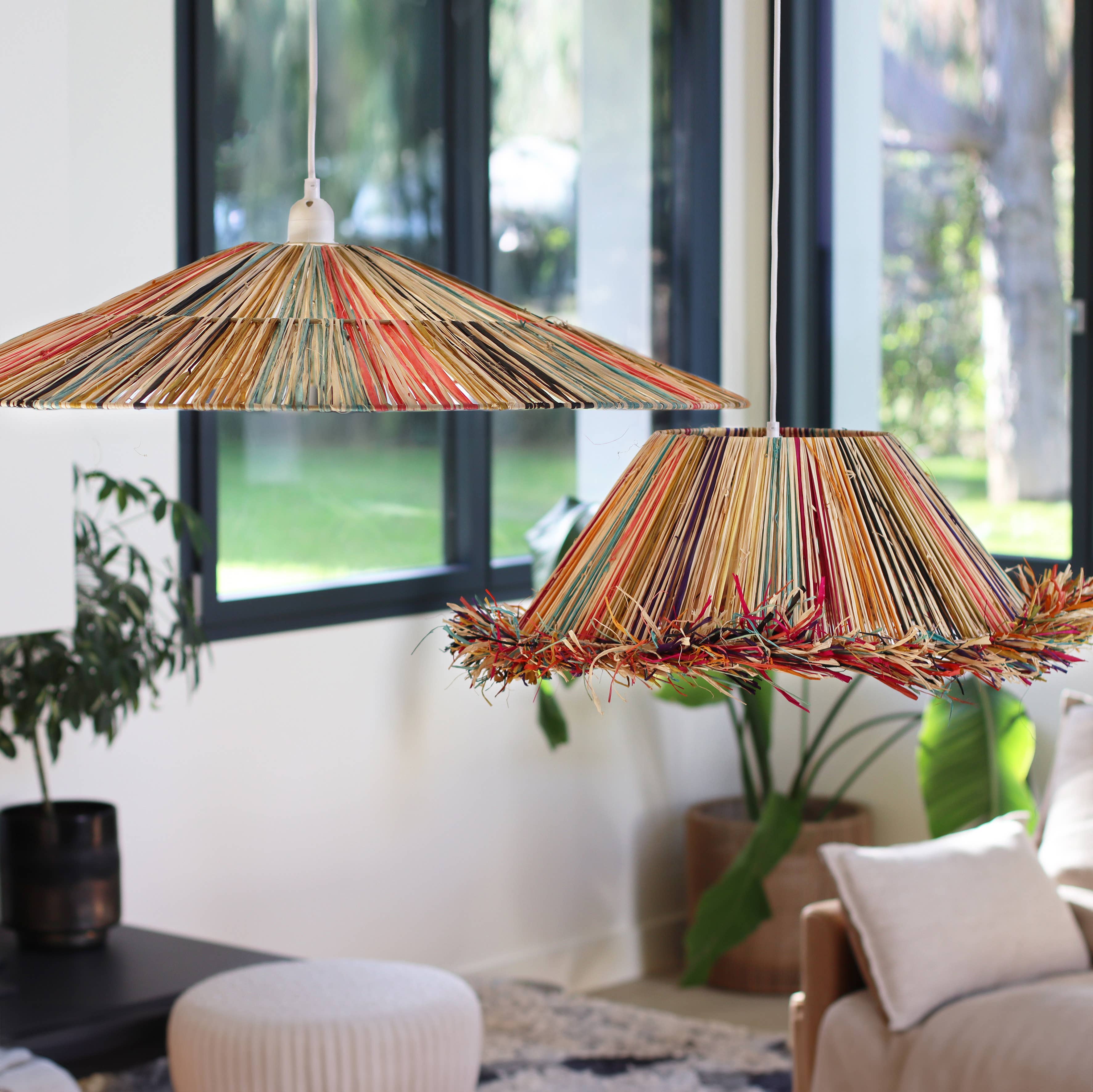 Now's Home – wholesale Ljuskrona/hängande ljus – Taklampa i färgad naturlig raffia med tofs, Ø 60 x H 20 cm JOLO2