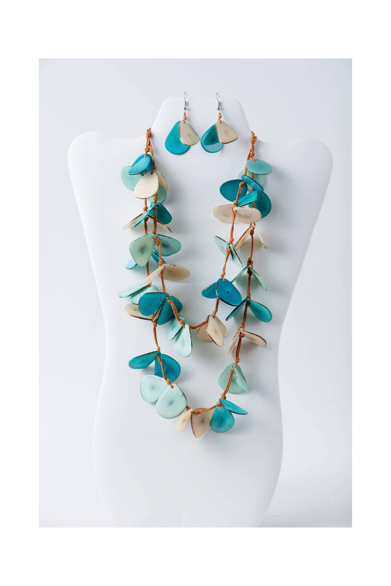 TaguArtsy – wholesale Smycken – Nola kronblad lång Tagua halsbandsuppsättning34