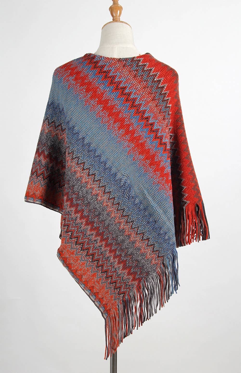 Fennco Styles – Poncho - Mulher por atacado – Camisola Poncho Zig-Zag Tricotada Pullover14