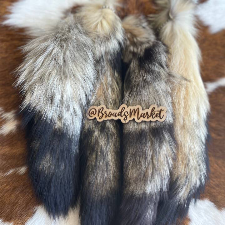 Broads Market - Wholesale Decorative Tabletop Object - Knit Fox Tails