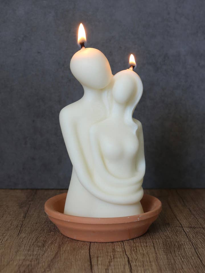 Couple Candle for wholesale by Bea’s Wax
