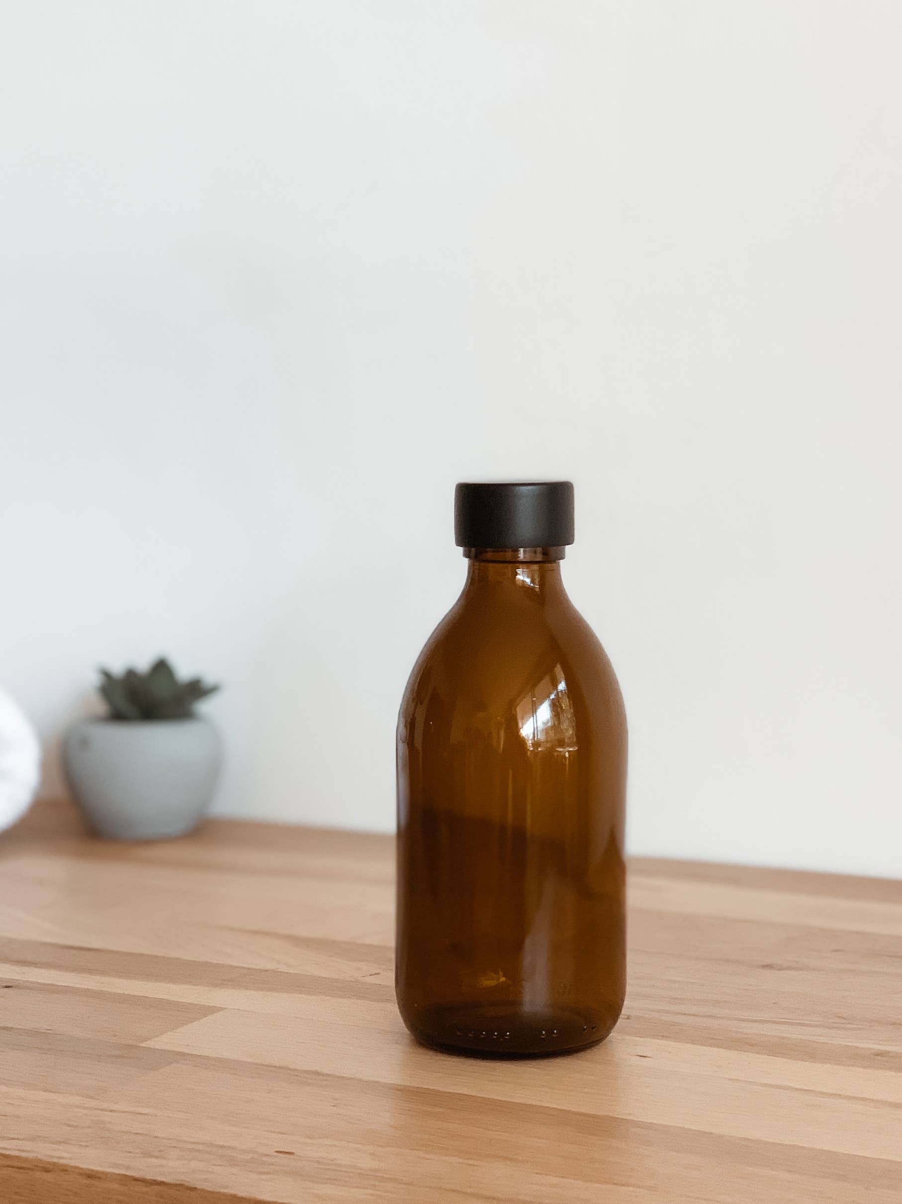 Les Flacons de l’Apothicaire - Wholesale Sprayfles - Zonder etiket - Amberkleurige fles2